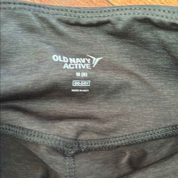 Old Navy Green Leggings with Soft Stretchy Material and Wide Elastic Waistband - Picture 5 of 5